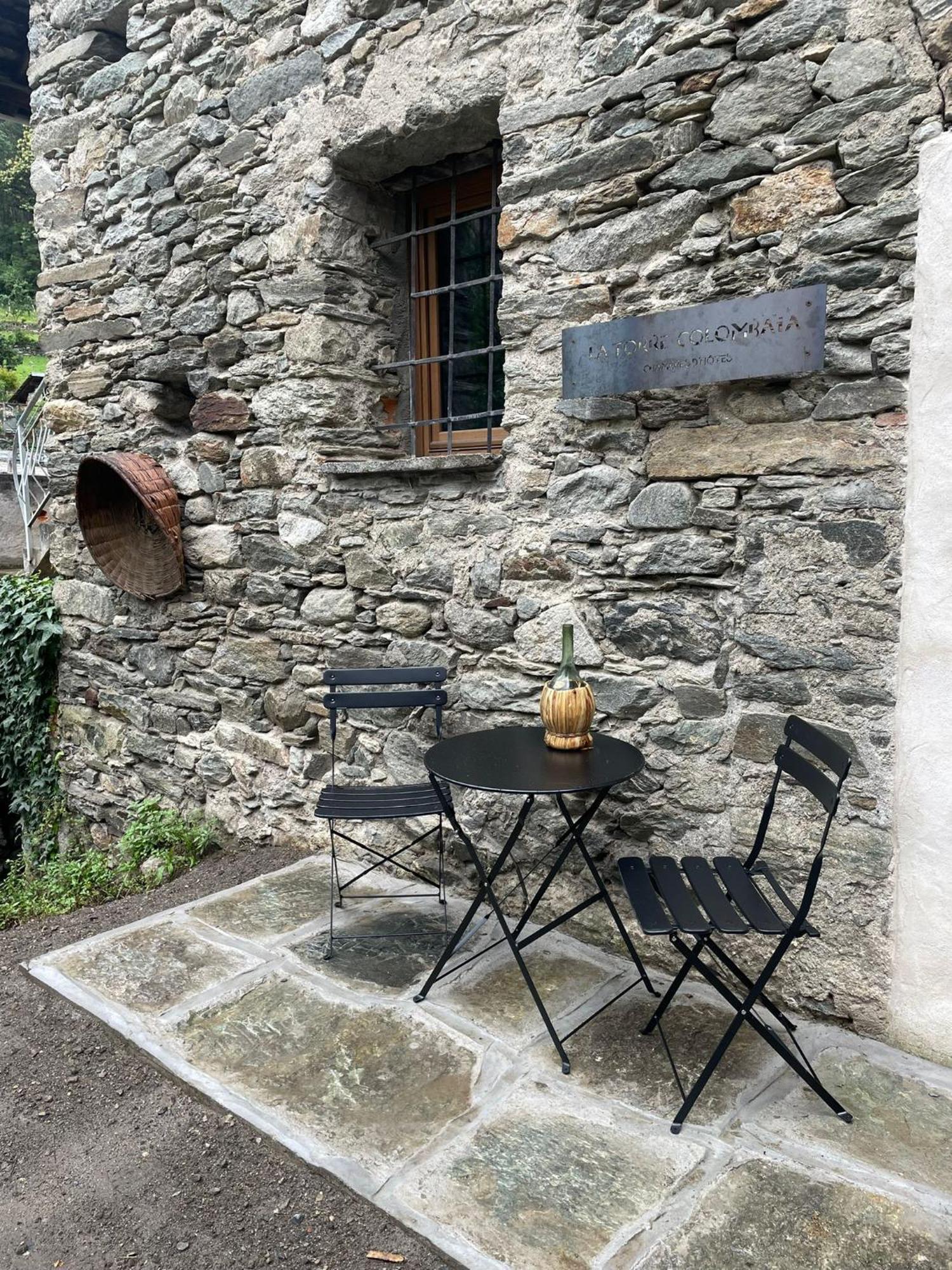 Ferienwohnung La Torre Colombaia - Monumento Del 1400 Arnad Exterior foto